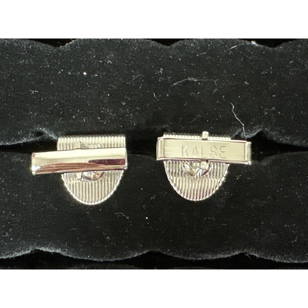 Vintage Kalbe Silver Tone Ribbed Shield Toggle Back Cufflinks Mens MCM Accessory